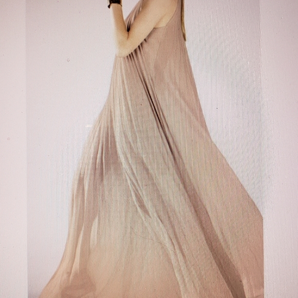 Meghen Hater-Neck Pleated Gown - Picture 5 of 6